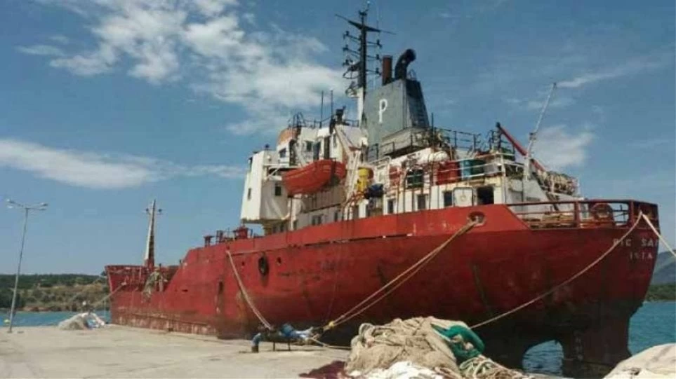 «Γερασμένα» δεξαμενόπλοια – οικολογικές βόμβες στις ελληνικές θάλασσες